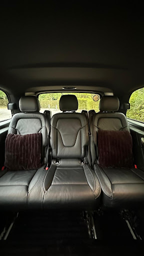 Bancos individuais em couro legítimo da Mercedes-Benz